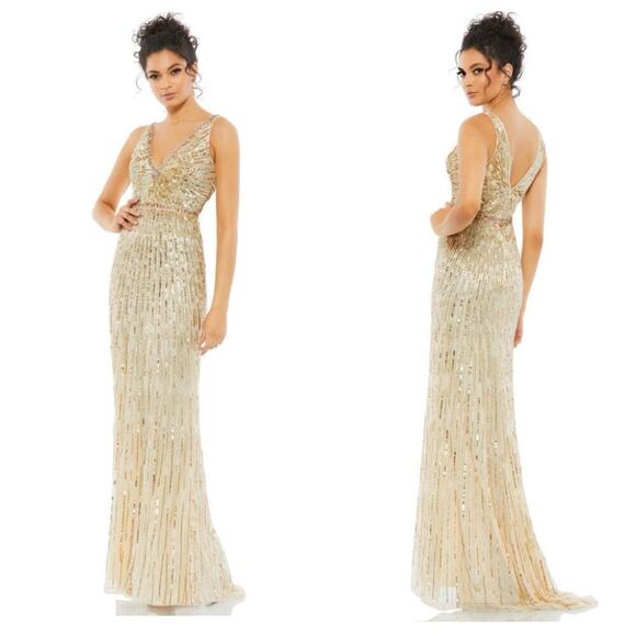Mac Duggal Sequin Embellished Sleeveless Evening Gown Nude Size 4 NWT - Picture 1 of 12